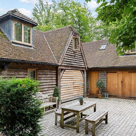 Hertford Barn Conversion Exterior photo