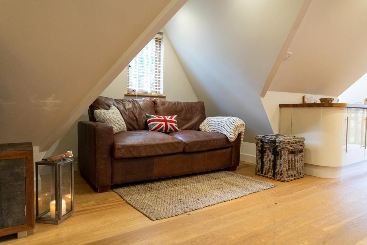 Hertford Barn Conversion Exterior photo